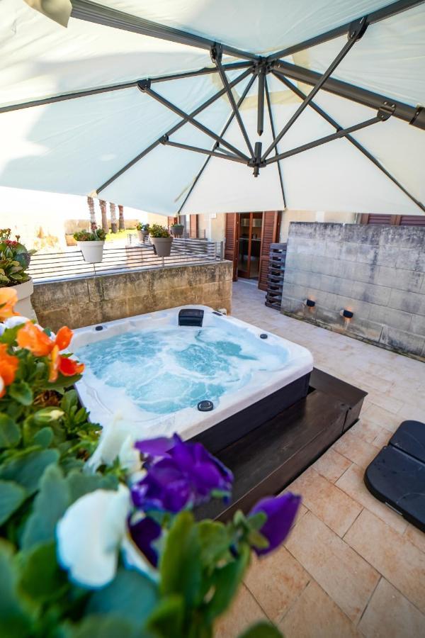 Mgarr Harbour Views Duplex Maisonette With Jacuzzi Hot Tub מראה חיצוני תמונה