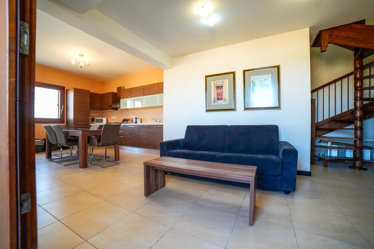 Mgarr Harbour Views Duplex Maisonette With Jacuzzi Hot Tub מראה חיצוני תמונה