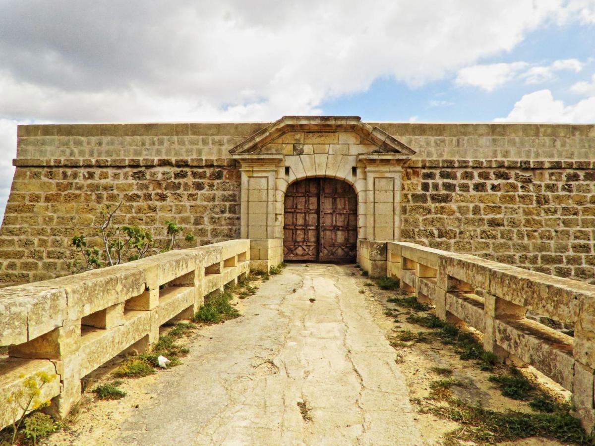 Mgarr Harbour Views Duplex Maisonette With Jacuzzi Hot Tub מראה חיצוני תמונה